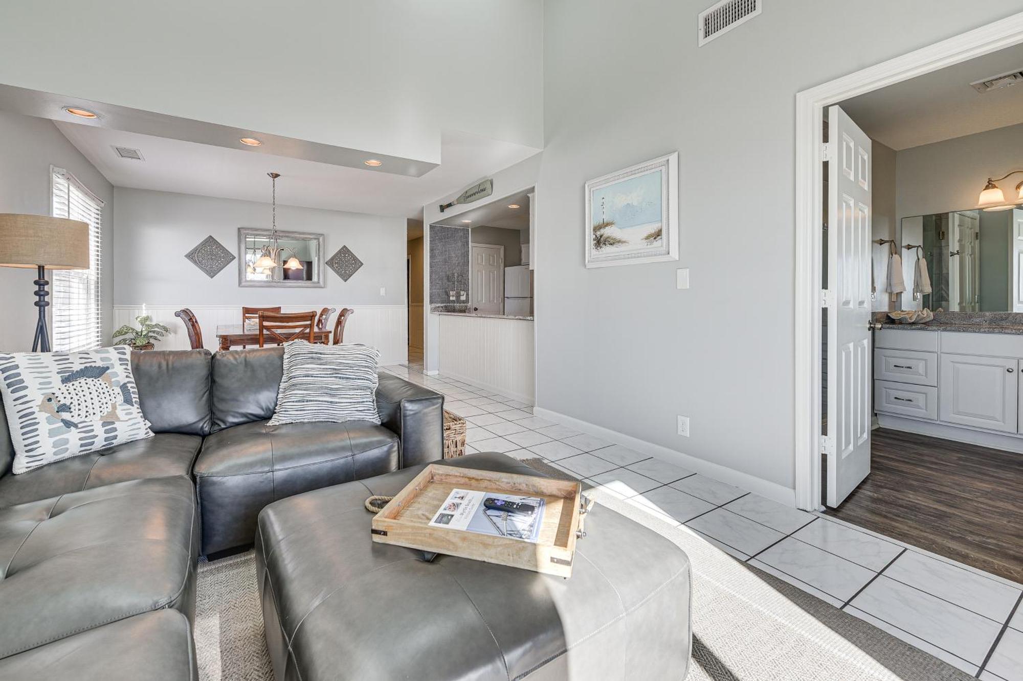 מירטל ביץ' Sunny Seaside Condo With View - Walk To Beach מראה חיצוני תמונה