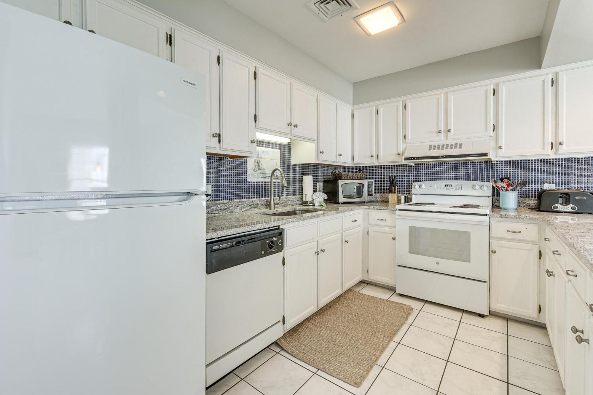 מירטל ביץ' Sunny Seaside Condo With View - Walk To Beach מראה חיצוני תמונה