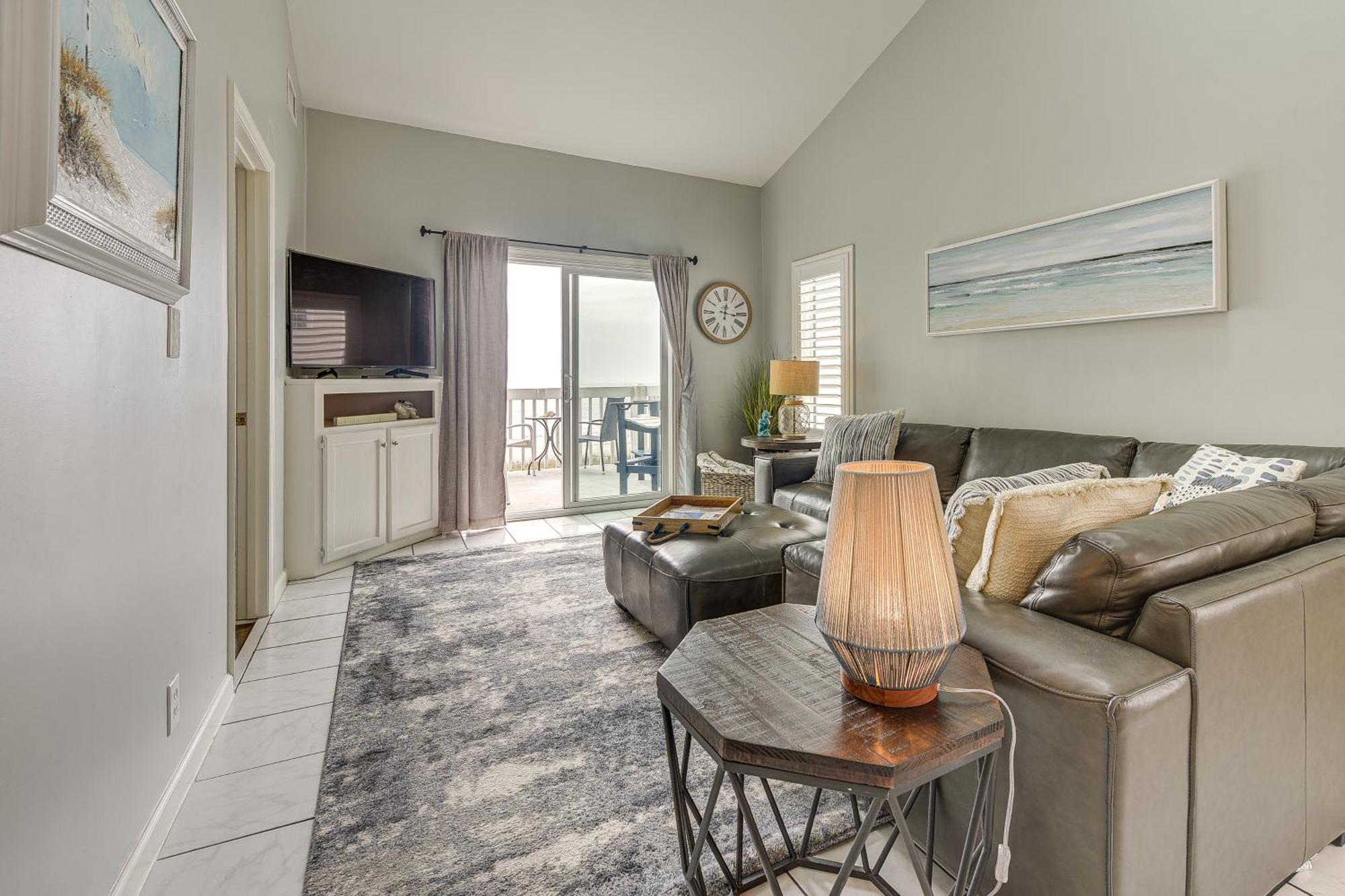 מירטל ביץ' Sunny Seaside Condo With View - Walk To Beach מראה חיצוני תמונה