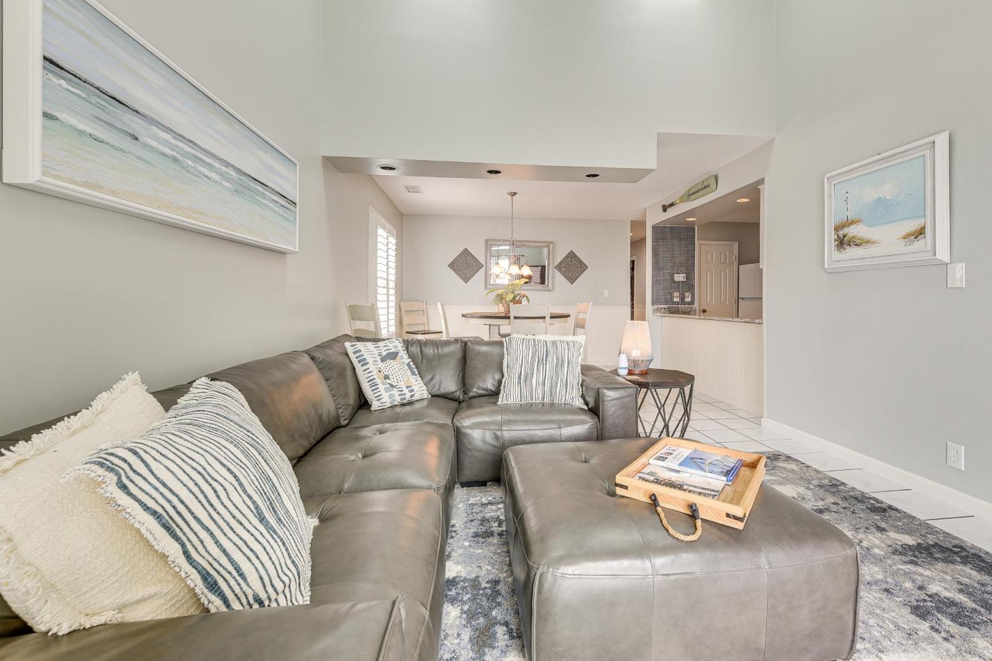 מירטל ביץ' Sunny Seaside Condo With View - Walk To Beach מראה חיצוני תמונה